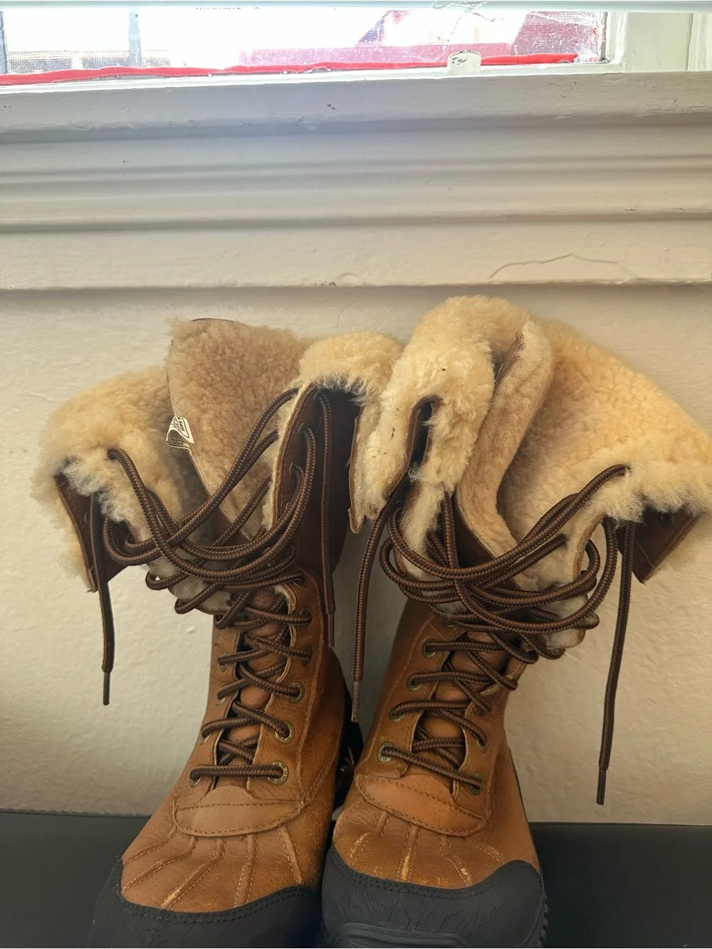 UGG Tan Leather Shearling Lace-Up Winter Boots